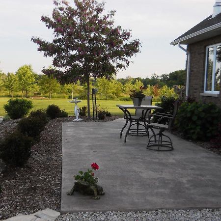 Wenzler'S Landing B&B Wheatley Экстерьер фото